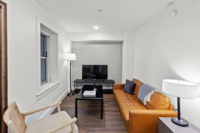 Prohibition Loft Historic Charm 1 Bed Gym